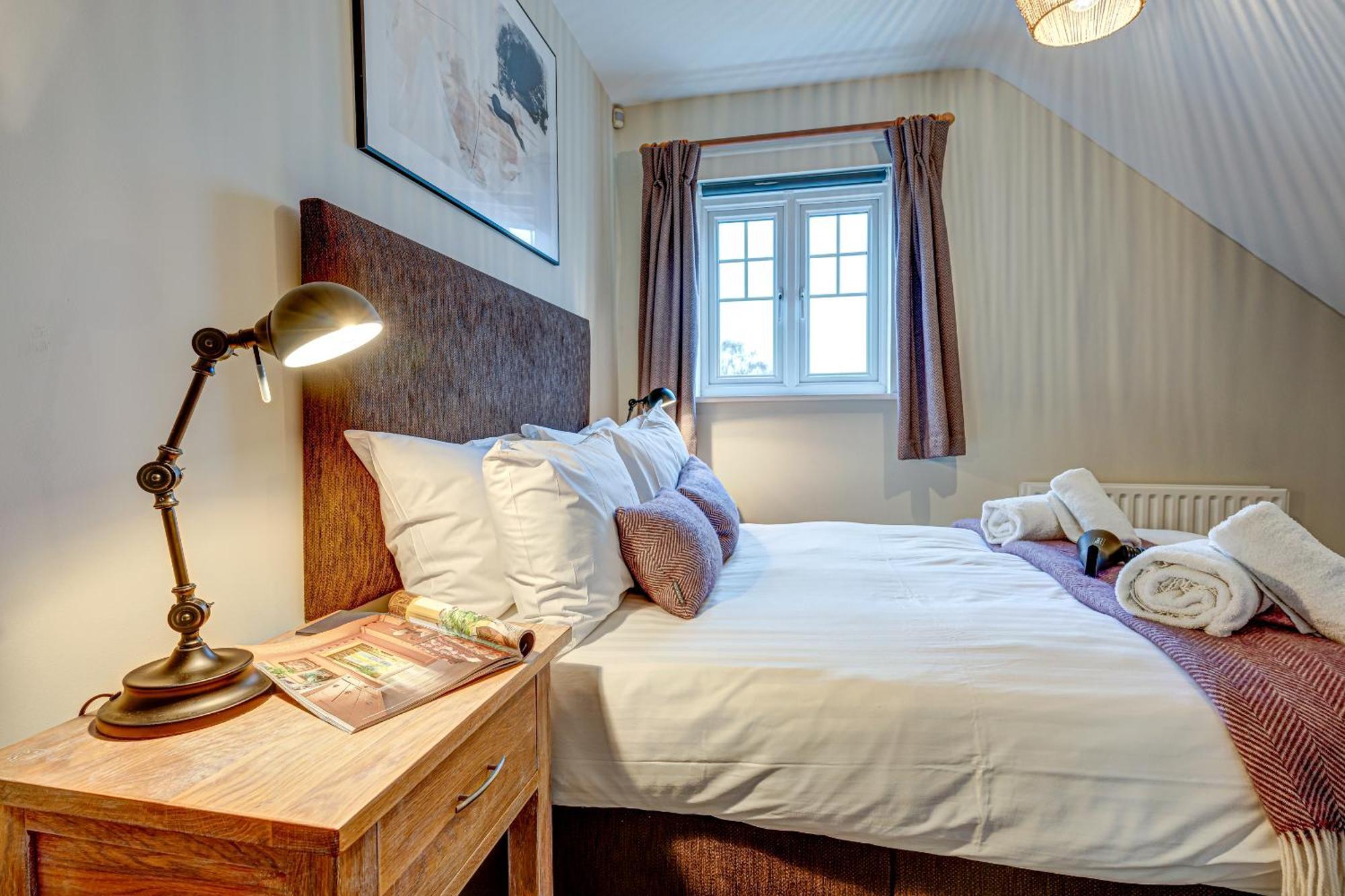 The Vanbrugh Suites Оксфорд Номер фото